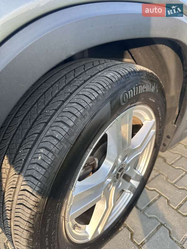 Внедорожник / Кроссовер Mercedes-Benz GLB-Class 2020 в Тернополе