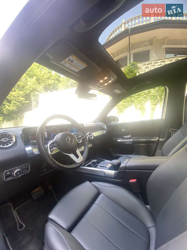 Позашляховик / Кросовер Mercedes-Benz GLB-Class 2021 в Києві