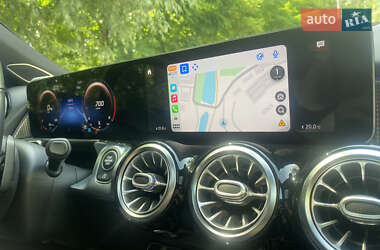 Внедорожник / Кроссовер Mercedes-Benz GLB-Class 2021 в 