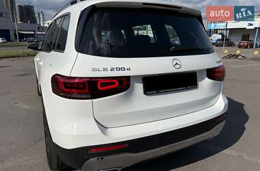 Внедорожник / Кроссовер Mercedes-Benz GLB-Class 2021 в 