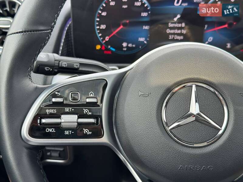 Внедорожник / Кроссовер Mercedes-Benz GLB-Class 2022 в Киеве