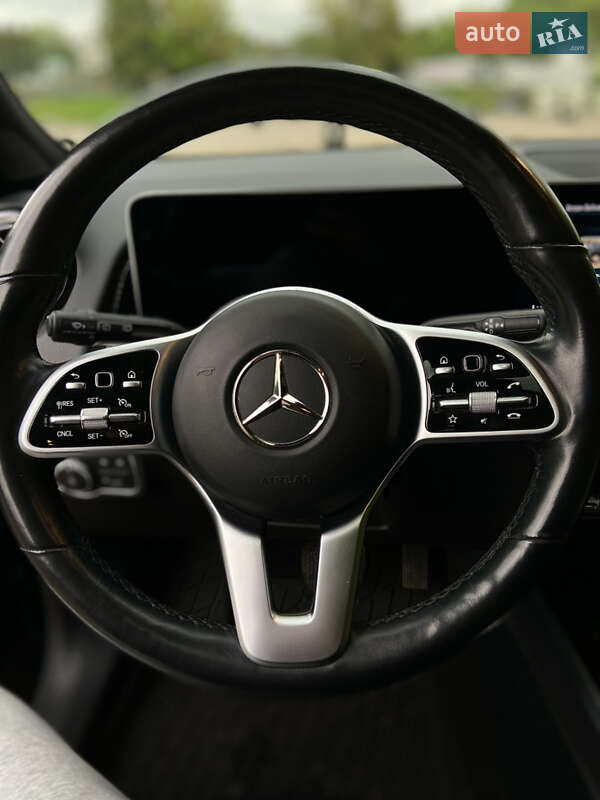 Внедорожник / Кроссовер Mercedes-Benz GLB-Class 2021 в Львове