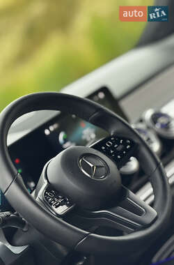 Внедорожник / Кроссовер Mercedes-Benz GLB-Class 2021 в 