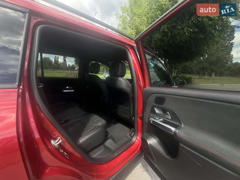 Внедорожник / Кроссовер Mercedes-Benz GLB-Class 2020 в Киеве