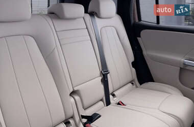 Внедорожник / Кроссовер Mercedes-Benz GLB-Class 2019 в 