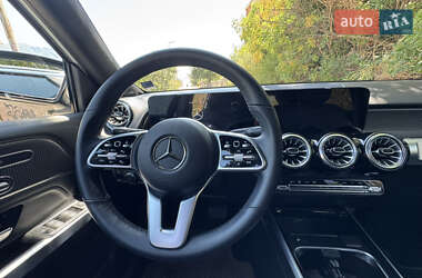 Внедорожник / Кроссовер Mercedes-Benz GLB-Class 2022 в 