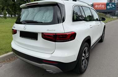 Внедорожник / Кроссовер Mercedes-Benz GLB-Class 2021 в 