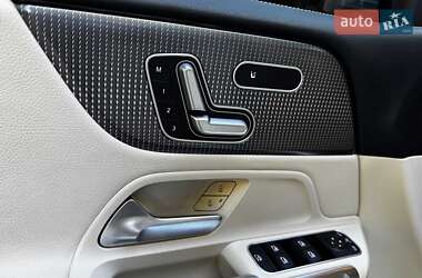 Внедорожник / Кроссовер Mercedes-Benz GLB-Class 2020 в 