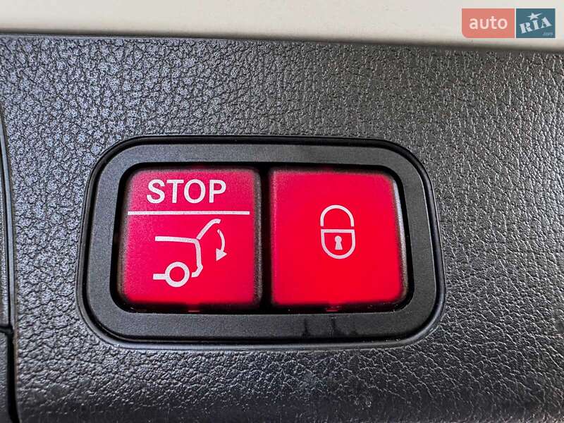 Внедорожник / Кроссовер Mercedes-Benz GLB-Class 2020 в Киеве