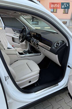 Внедорожник / Кроссовер Mercedes-Benz GLB-Class 2020 в 
