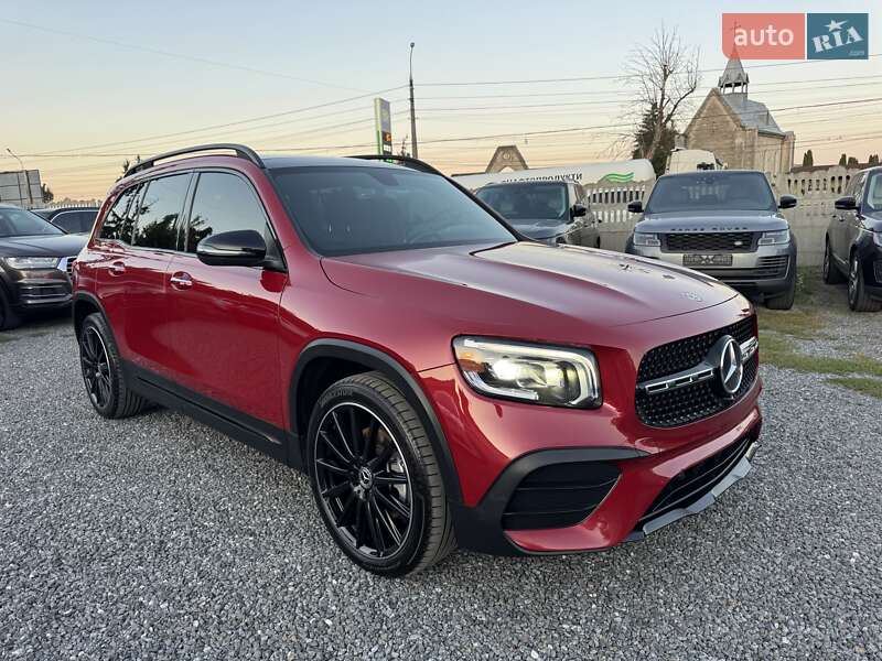 Mercedes-Benz GLB-Class 2021