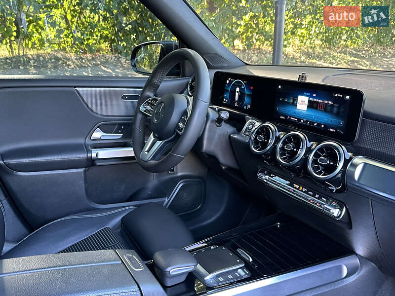 Позашляховик / Кросовер Mercedes-Benz GLB-Class 2020 в Києві