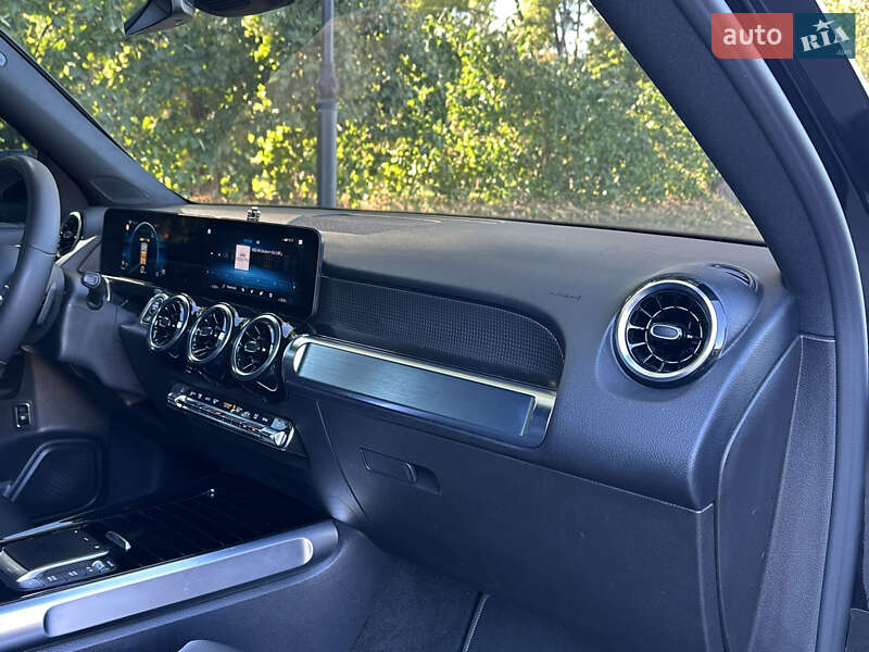Позашляховик / Кросовер Mercedes-Benz GLB-Class 2020 в Києві