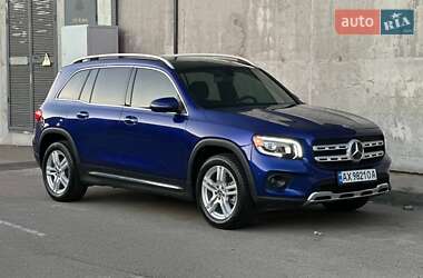 Внедорожник / Кроссовер Mercedes-Benz GLB-Class 2021 в 