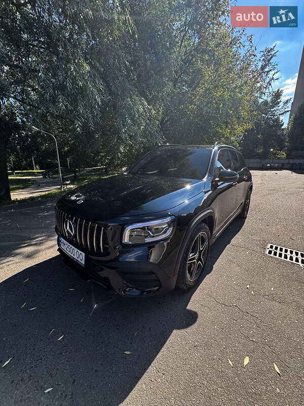 Внедорожник / Кроссовер Mercedes-Benz GLB-Class 2020 в Киеве