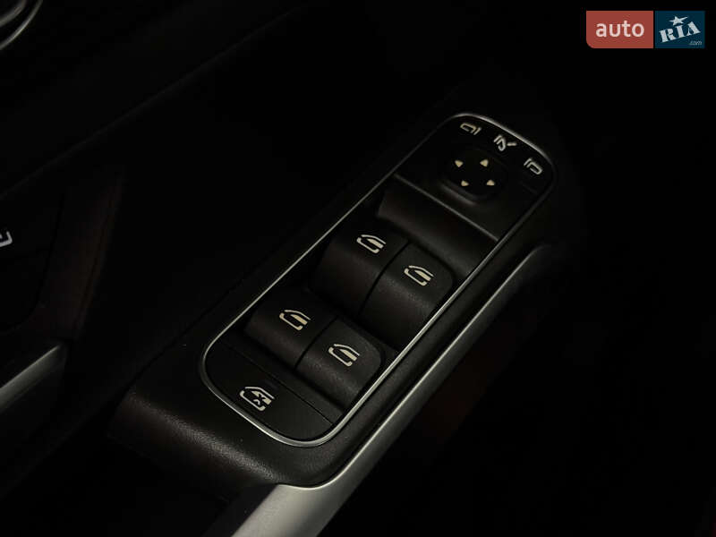 Внедорожник / Кроссовер Mercedes-Benz GLB-Class 2020 в Николаеве