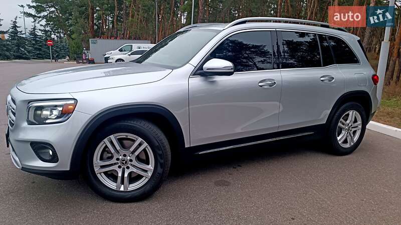 Внедорожник / Кроссовер Mercedes-Benz GLB-Class 2019 в Киеве