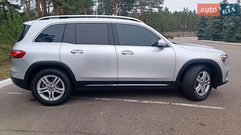 Внедорожник / Кроссовер Mercedes-Benz GLB-Class 2019 в Киеве
