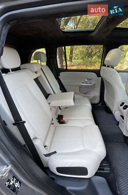 Внедорожник / Кроссовер Mercedes-Benz GLB-Class 2020 в 