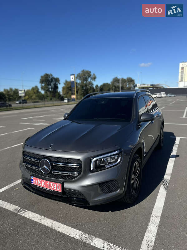 Внедорожник / Кроссовер Mercedes-Benz GLB-Class 2022 в Киеве