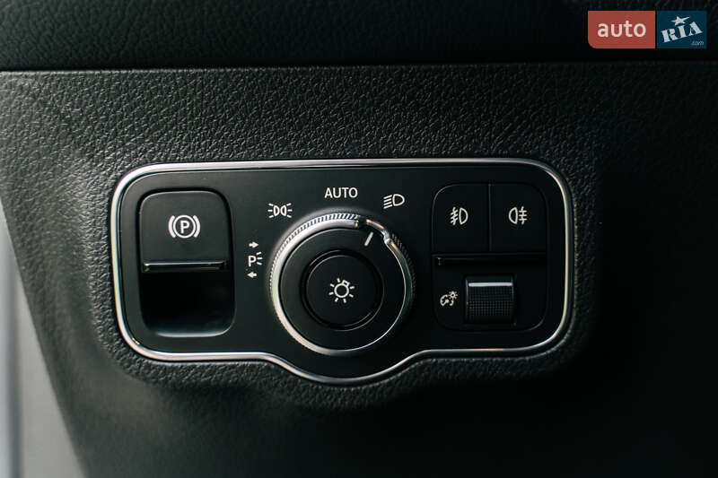 Внедорожник / Кроссовер Mercedes-Benz GLB-Class 2020 в Одессе