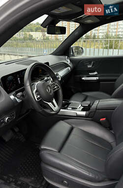 Позашляховик / Кросовер Mercedes-Benz GLB-Class 2020 в 