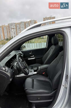 Позашляховик / Кросовер Mercedes-Benz GLB-Class 2020 в 