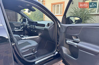 Внедорожник / Кроссовер Mercedes-Benz GLB-Class 2022 в 