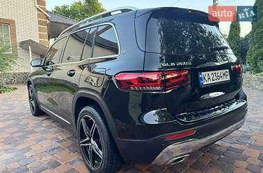 Внедорожник / Кроссовер Mercedes-Benz GLB-Class 2022 в 