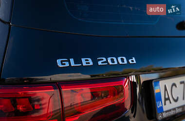 Позашляховик / Кросовер Mercedes-Benz GLB-Class 2019 в 