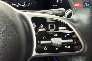 Внедорожник / Кроссовер Mercedes-Benz GLB-Class 2021 в 