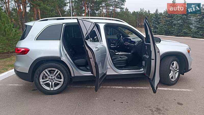 Позашляховик / Кросовер Mercedes-Benz GLB-Class 2019 в Києві