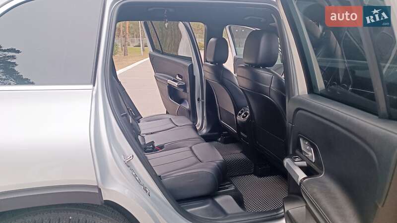 Позашляховик / Кросовер Mercedes-Benz GLB-Class 2019 в Києві