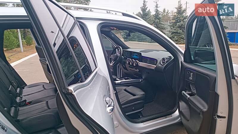 Позашляховик / Кросовер Mercedes-Benz GLB-Class 2019 в Києві