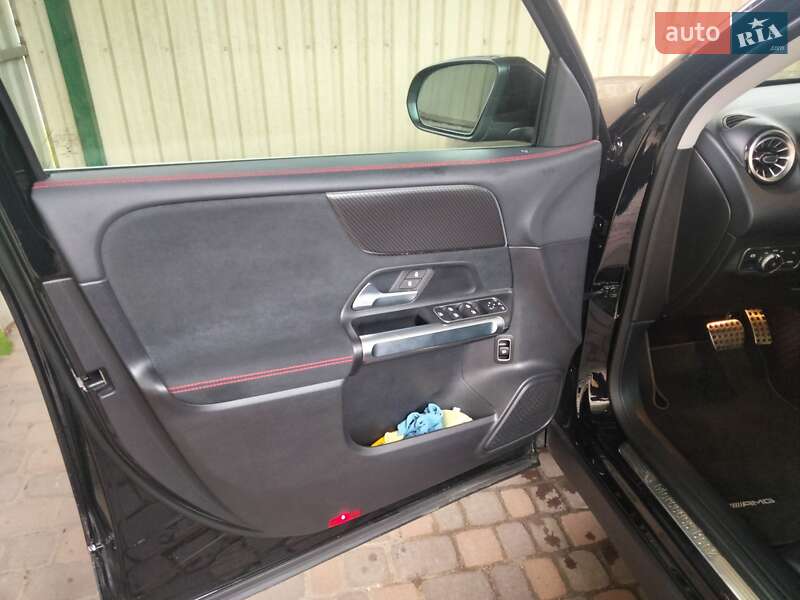 Позашляховик / Кросовер Mercedes-Benz GLB-Class 2021 в Хмельницькому фото 20 Позашляховик / Кросовер Mercedes-Benz GLB-Class 2021 в Хмельницькому