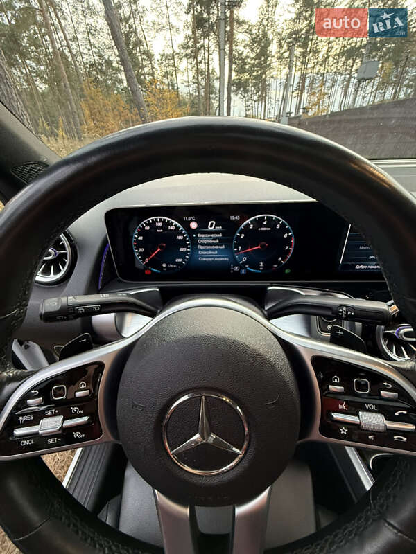 Внедорожник / Кроссовер Mercedes-Benz GLB-Class 2021 в Киеве