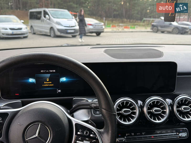 Внедорожник / Кроссовер Mercedes-Benz GLB-Class 2020 в Новояворовске