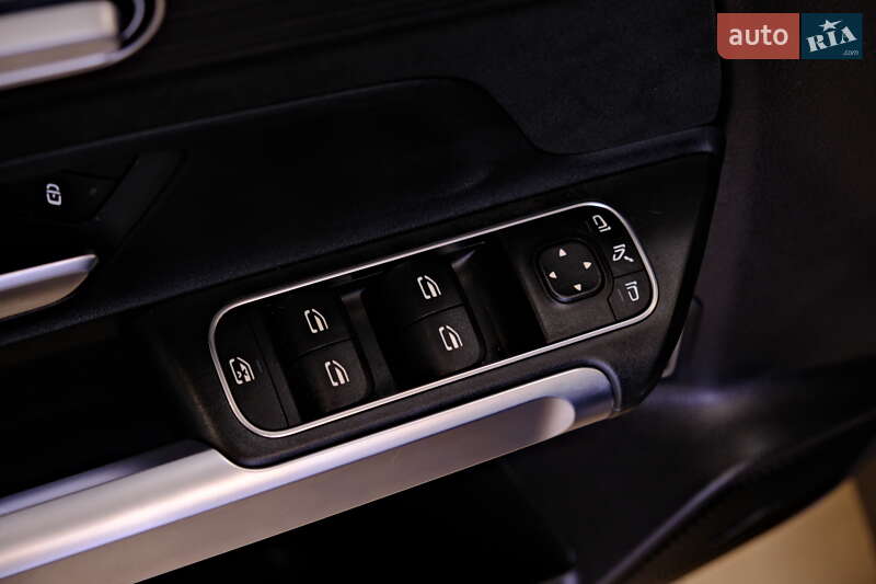 Внедорожник / Кроссовер Mercedes-Benz GLB-Class 2020 в Одессе