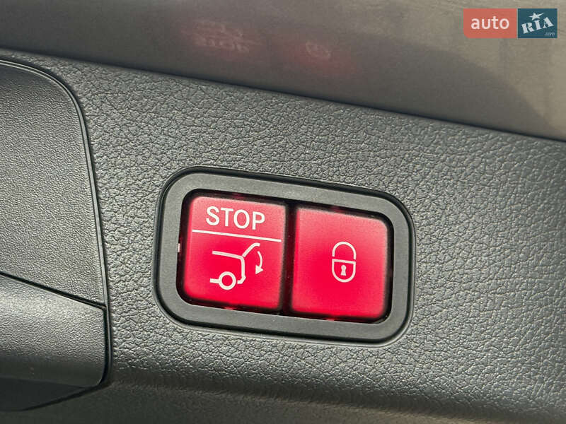 Внедорожник / Кроссовер Mercedes-Benz GLB-Class 2019 в Львове