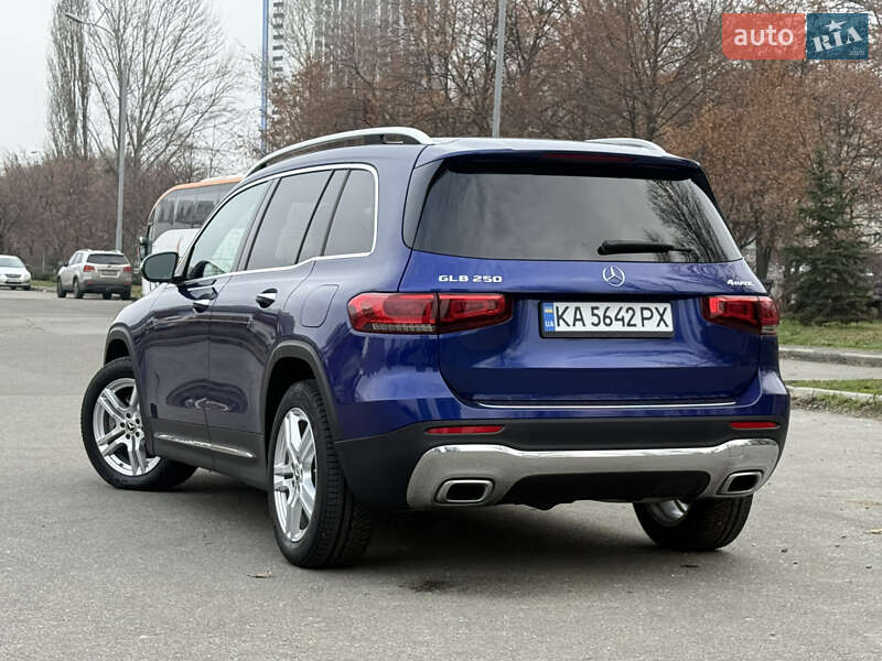 Внедорожник / Кроссовер Mercedes-Benz GLB-Class 2020 в Киеве