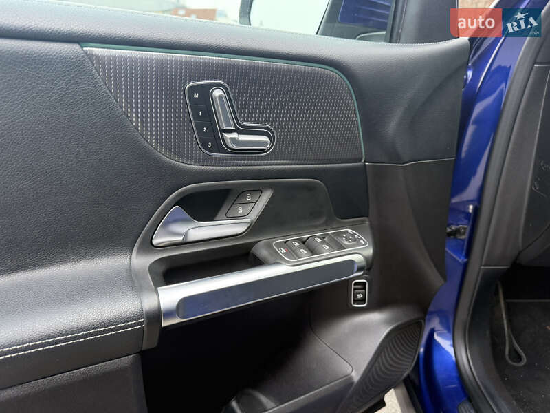 Внедорожник / Кроссовер Mercedes-Benz GLB-Class 2020 в Киеве