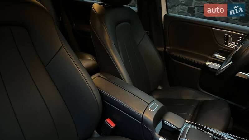 Внедорожник / Кроссовер Mercedes-Benz GLB-Class 2020 в Хмельницком