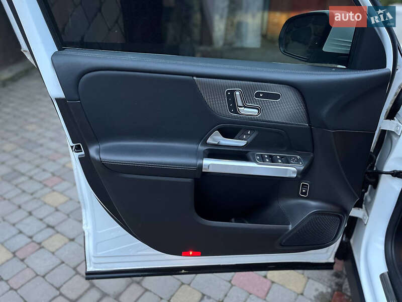 Внедорожник / Кроссовер Mercedes-Benz GLB-Class 2020 в Хмельницком