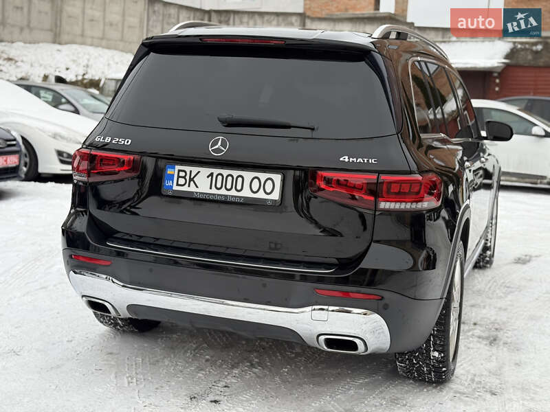 Позашляховик / Кросовер Mercedes-Benz GLB-Class 2021 в Рівному