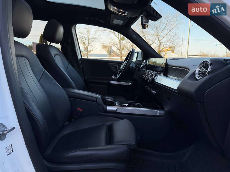 Внедорожник / Кроссовер Mercedes-Benz GLB-Class 2021 в Киеве фото 25 Внедорожник / Кроссовер Mercedes-Benz GLB-Class 2021 в Киеве