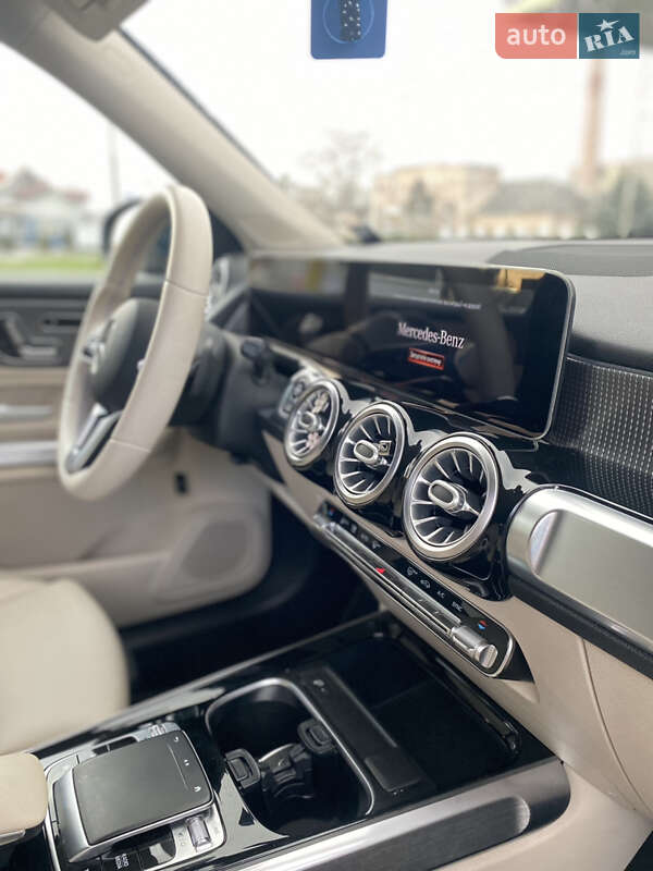 Внедорожник / Кроссовер Mercedes-Benz GLB-Class 2020 в Мукачево