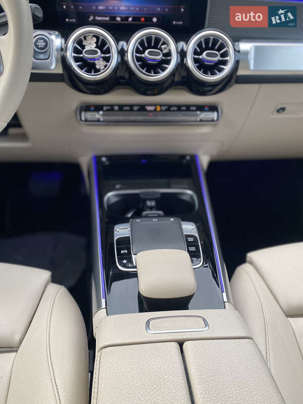 Внедорожник / Кроссовер Mercedes-Benz GLB-Class 2020 в Мукачево