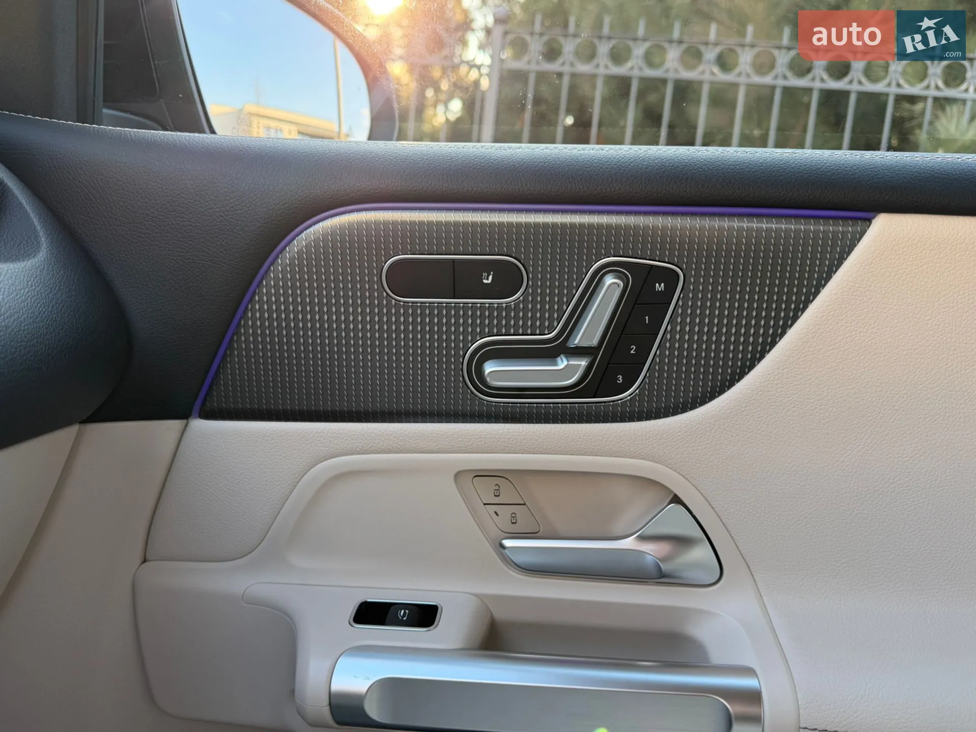2021 Mercedes-Benz GLB - мініатюра 23