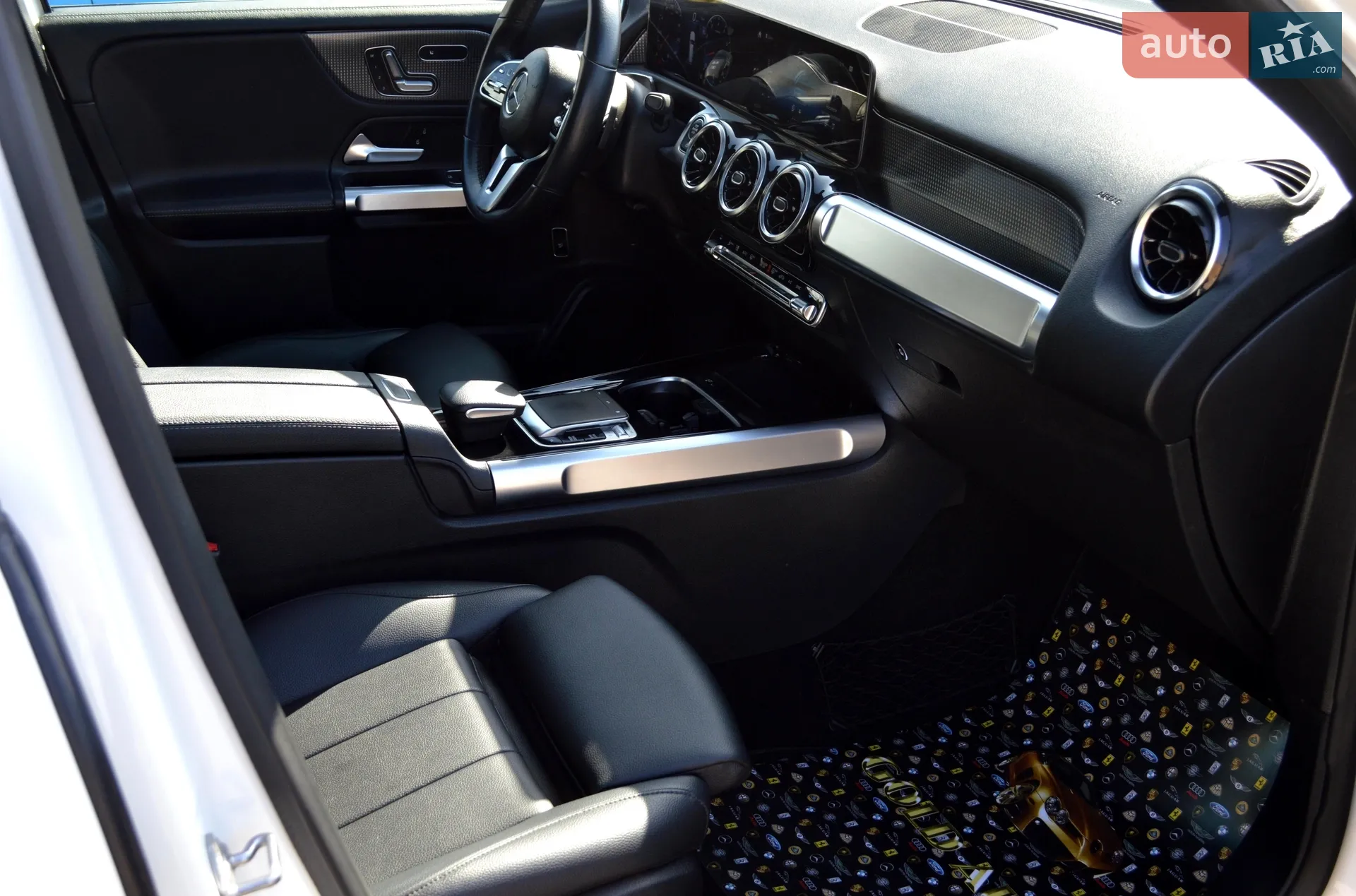2020 Mercedes-Benz GLB - мініатюра 34