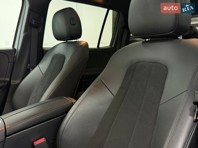 Внедорожник / Кроссовер Mercedes-Benz GLB-Class 2019 в Одессе